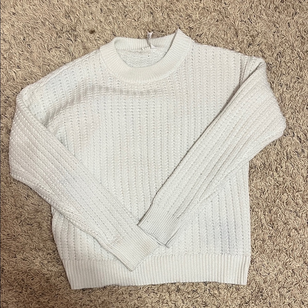 Time and Tru Women's Cream Crew Neck Sweater